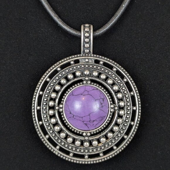 Premier Designs Reversible Byzantine Pendant Necklace - Picture 5 of 7